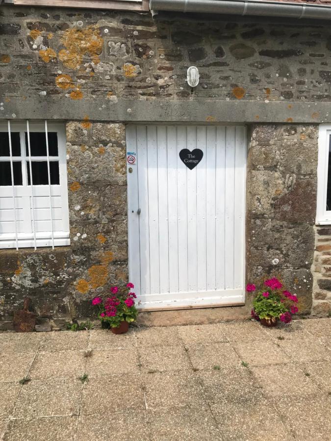 Ferme De Noyes Cottage Sourdeval エクステリア 写真